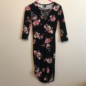 NWOT Rue21 Black Floral Bodycon Dress